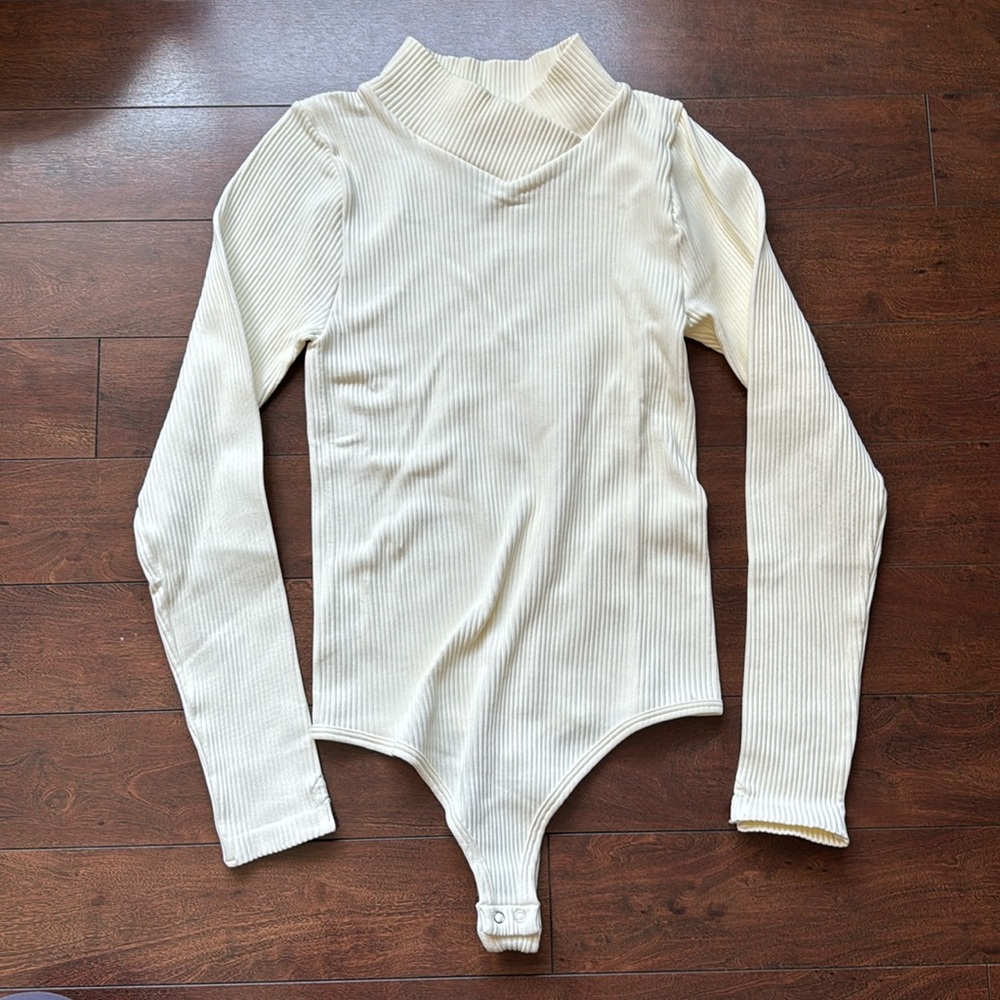 BRAND NEW Free People XYZ Recycled Bodysuit - Picture 3 of 6